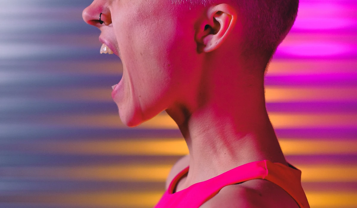 VOCE, PIEDE E POSTURA...